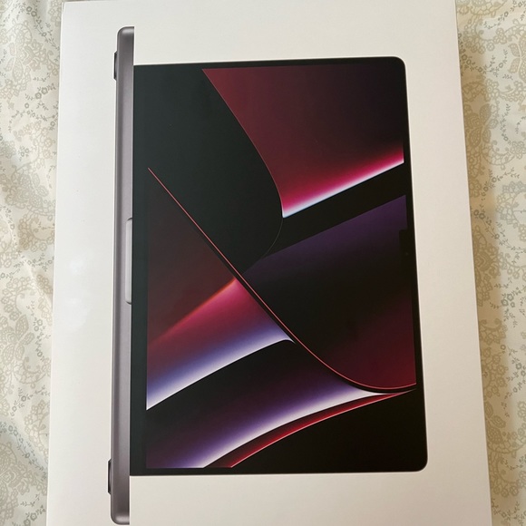 2023 SEALED BOX APPLE MACBOOK PRO 14 M2 - Picture 4 of 8